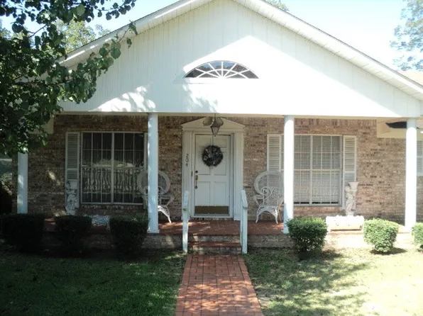204 2nd St, Hampton, AR 71744