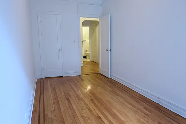 Rented by Manhattan Best Realty, Inc. | media 20