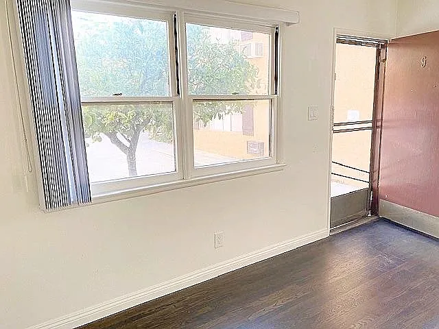 345 Burchett St #G — Photo 3