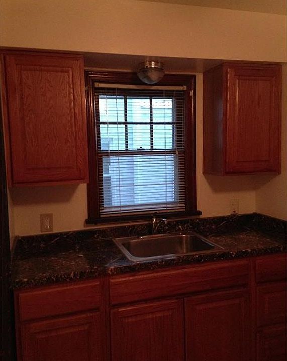 2nd image of 5206 Joseph St