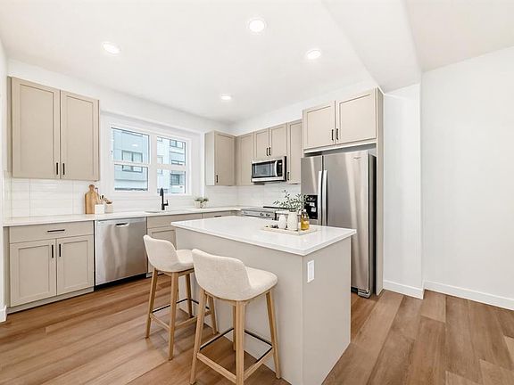 3rd image of 30 S Rochester Vw NW #103