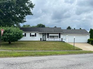 84 Rutledge Dr, Youngstown, OH 44505