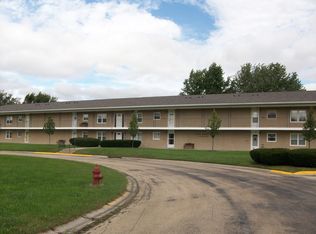 30 30 Tilton Manor Dr #204, Rochelle, IL 61068