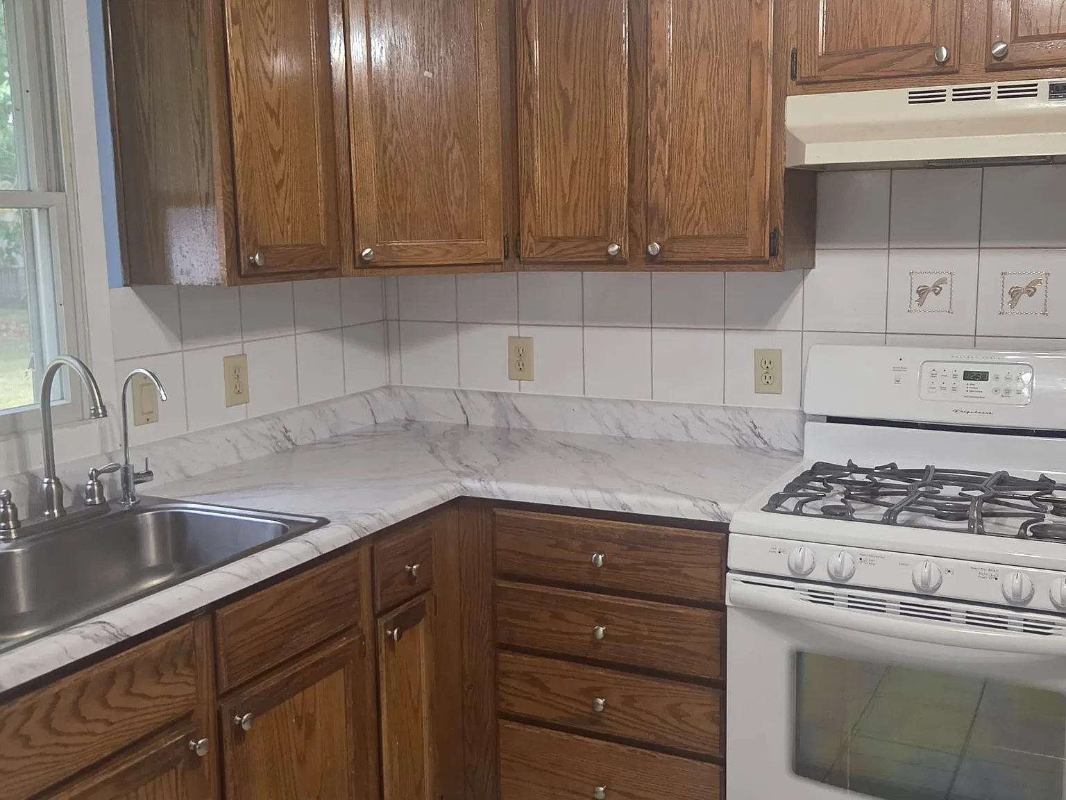 4 bed, 2000 sqft, $4,000 — Photo 4