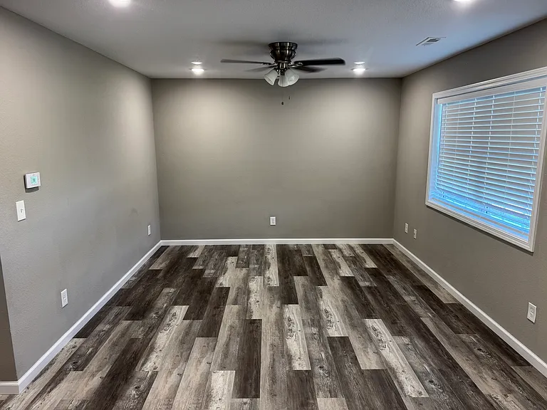 1617-1619-1637 1617ripley160e #1617 — Photo 8