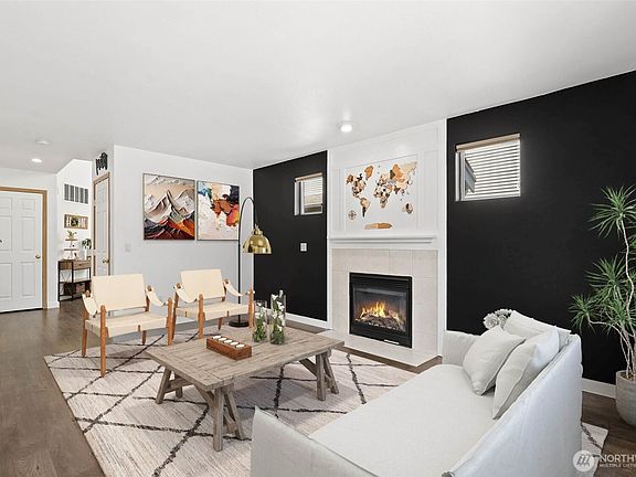 5th image of 10714 185th Avenue E