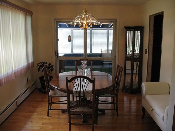 2nd image of 1 Larchwood Dr