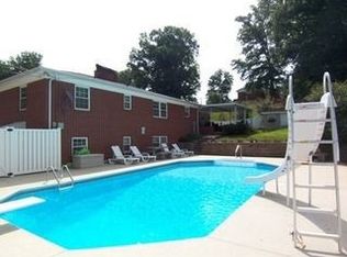 1490 19th St SW, Hickory, NC 28602