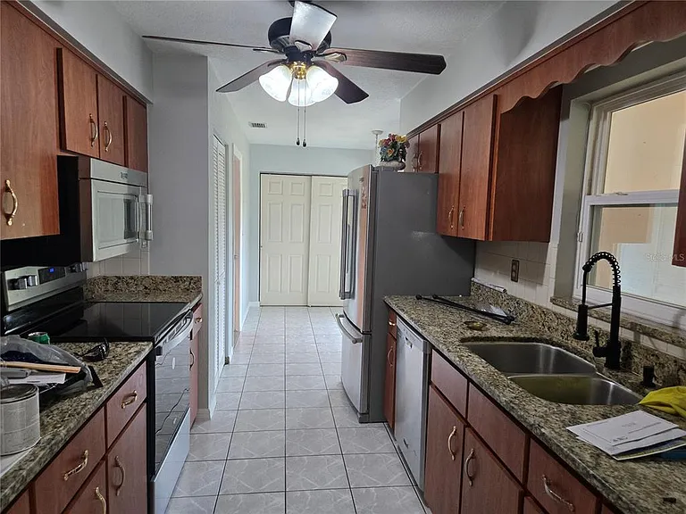 4870 SW 147th Loop — Photo 8