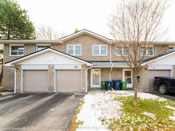 55 Brimwood Blvd #52, Toronto, ON M1V 1E4