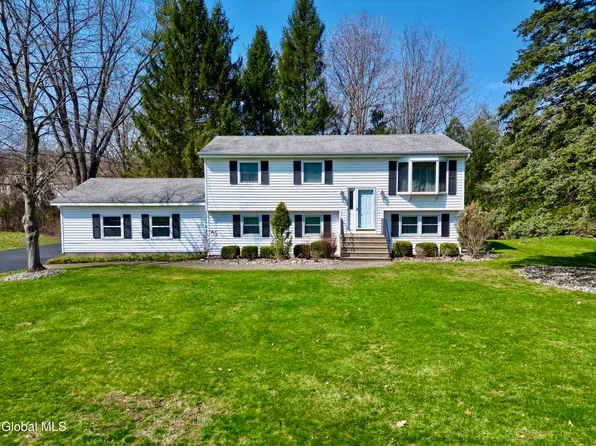 48 Grissom Drive, Clifton Park, NY 12065