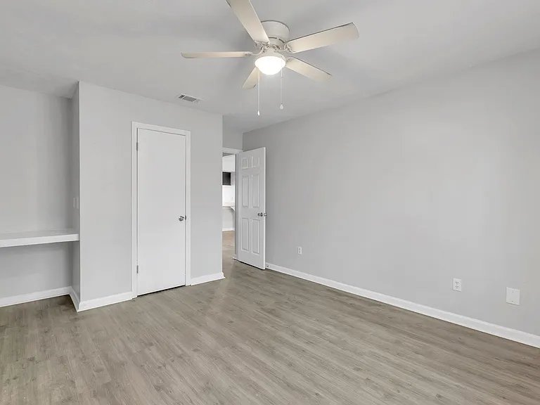 700B Liberty St #B — Photo 15