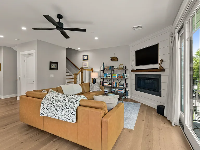 28 Little Bay Dr #28 — Photo 18