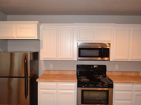 3rd image of 2312 Park Blvd
