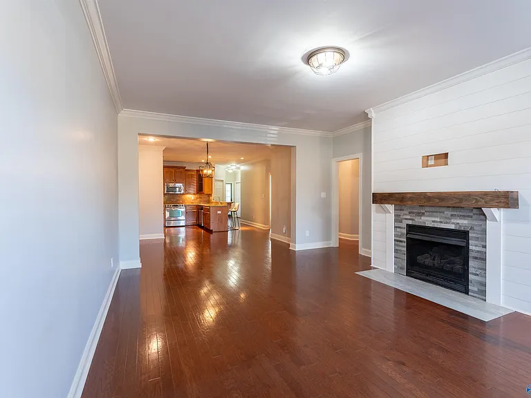 525 W Mossyleaf Dr SW — Photo 32