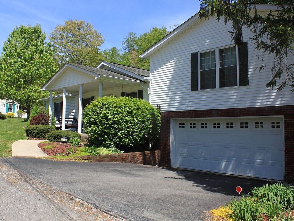 1st image of 30 Fair Hill Dr