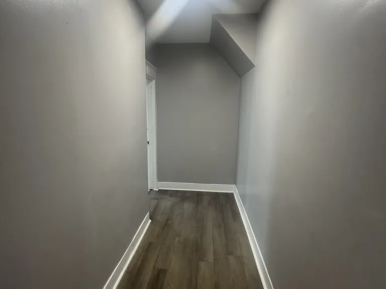 810 Francis Ave #1 — Photo 7