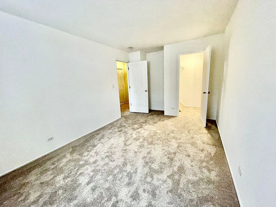 479 Sidney Ave — Photo 2
