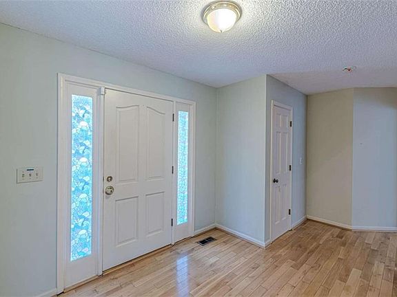 5th image of 1380 Elliott Rd