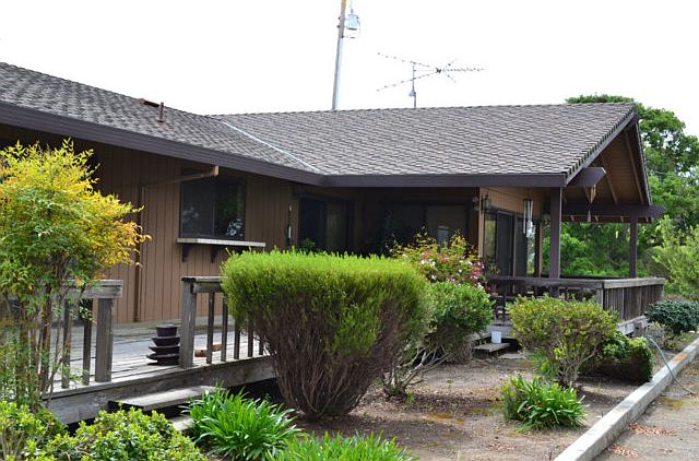 2nd image of 213 Enterprise Rd