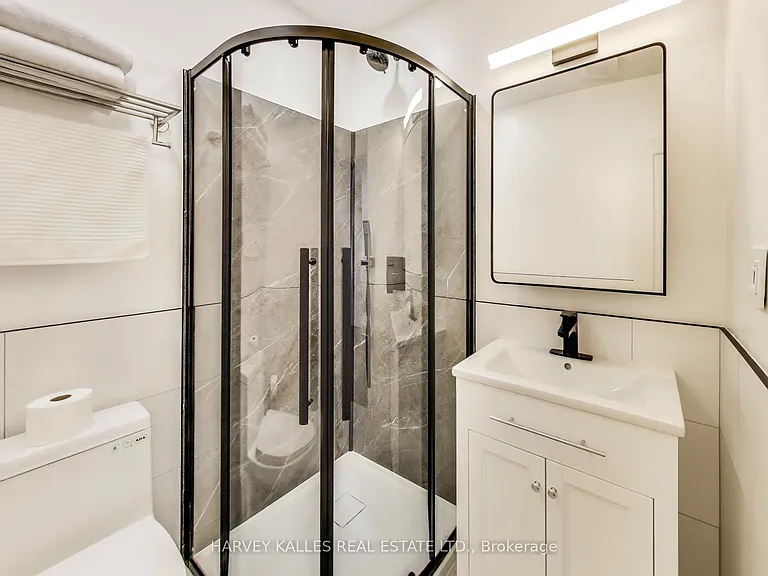 338 Markham St — Photo 22