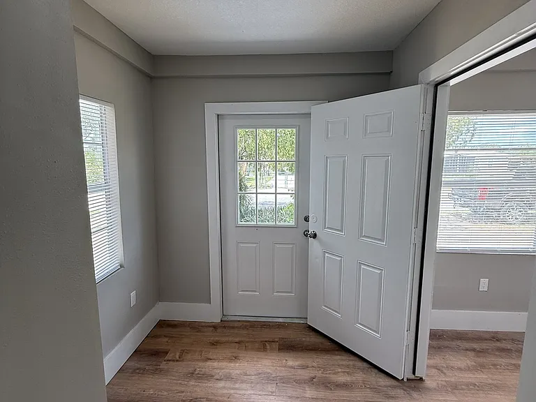 622 Pink Apartment Rd — Photo 13