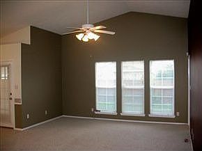 4th image of 7605 Castlerock Ct NW