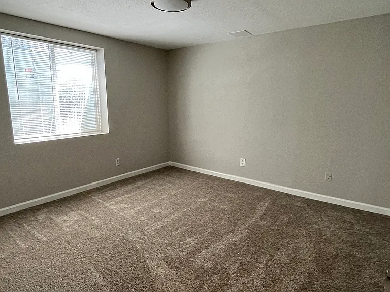 1488 S Bahama St — Photo 18