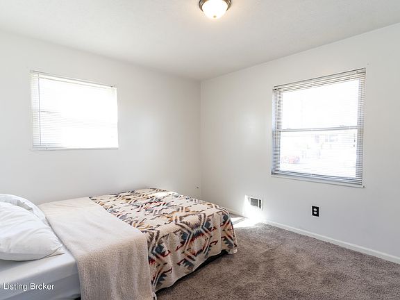 5th image of 7112 Bedum Ln