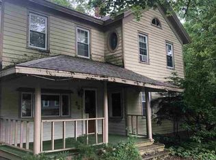 32 Maple St, Broadalbin, NY 12025