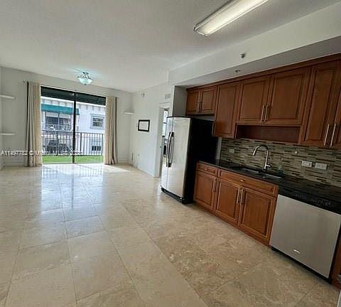 3rd image of 1650 Galiano St APT 404