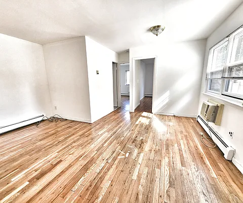 Rented by MAC Realty NY | media 10