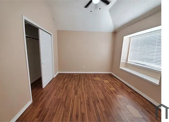1515 Springwood Dr — Photo 3