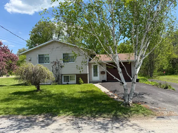 3 Champlain St, Centre Hastings, ON K0K 2K0