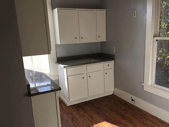 3rd image of 2806 Avenue M 1/2