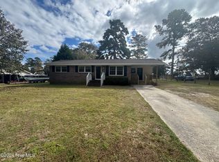 211 Pamlico Dr, Washington, NC 27889