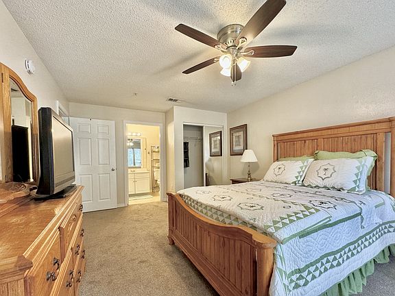 5th image of 4276 Calinda Ln #228