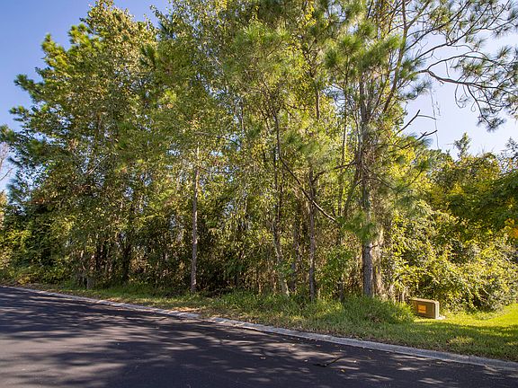 3rd image of 4508 Meadowwood Ln