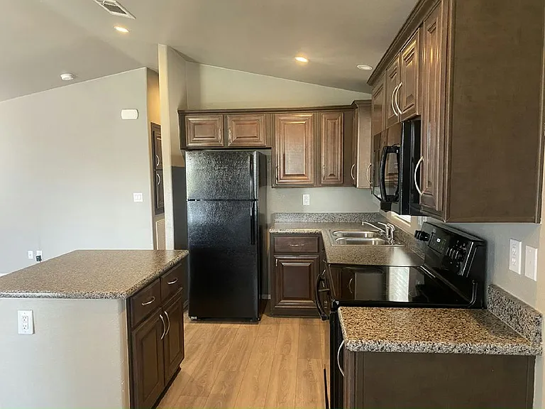 16608 N 1st Ln #142 — Photo 5