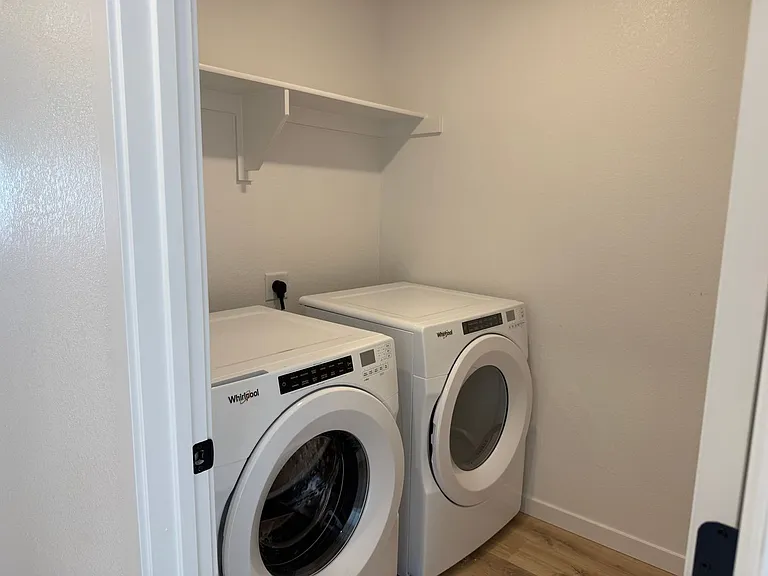 1358 S Chester St #B — Photo 19
