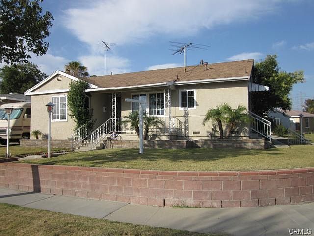 1st image of 5132 Carfax Ave