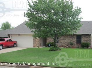 8428 Azurewood Dr, Oklahoma City, OK 73135