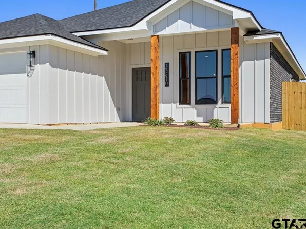 17310 Crossing Cir, Lindale, TX 75771