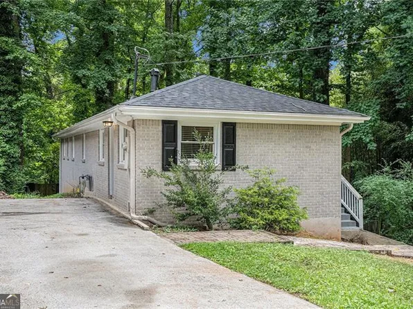 2721 Glenvalley Dr, Decatur, GA 30032