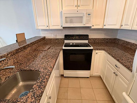 4th image of 601 Van Ness Ave APT 446