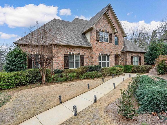 3rd image of 1404 Scout Ridge Dr