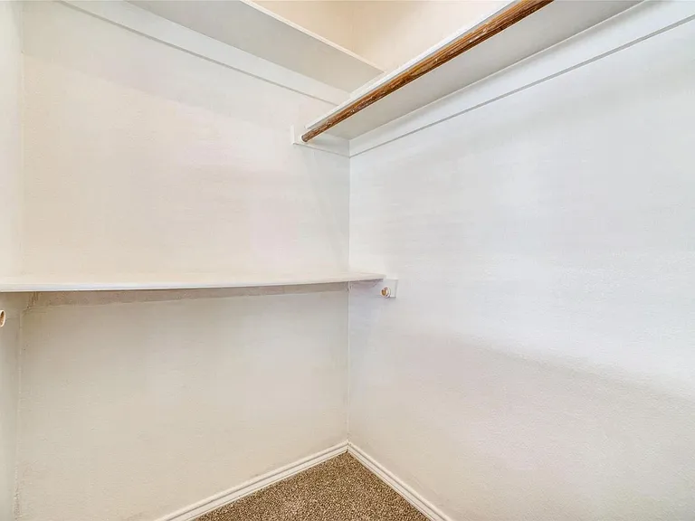 3321 Hazlewood Ct — Photo 30