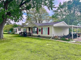 566 N 1100 W, Parker City, IN 47368