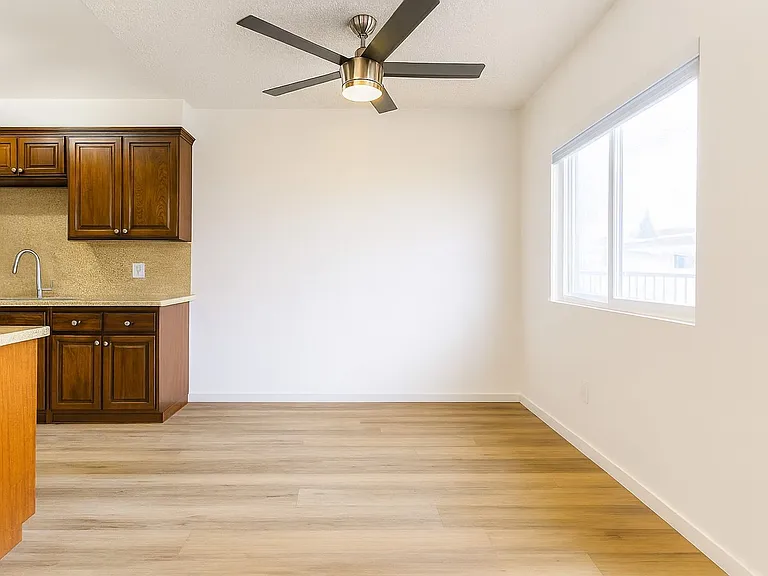 26110 Narbonne Ave — Photo 28