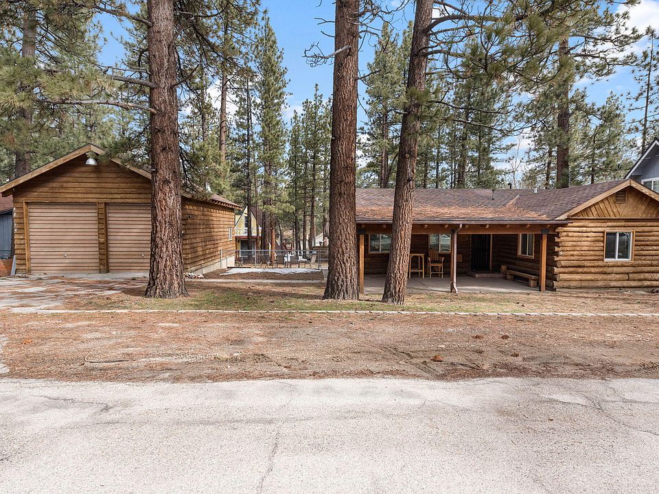 1st image of 649 Barret Way